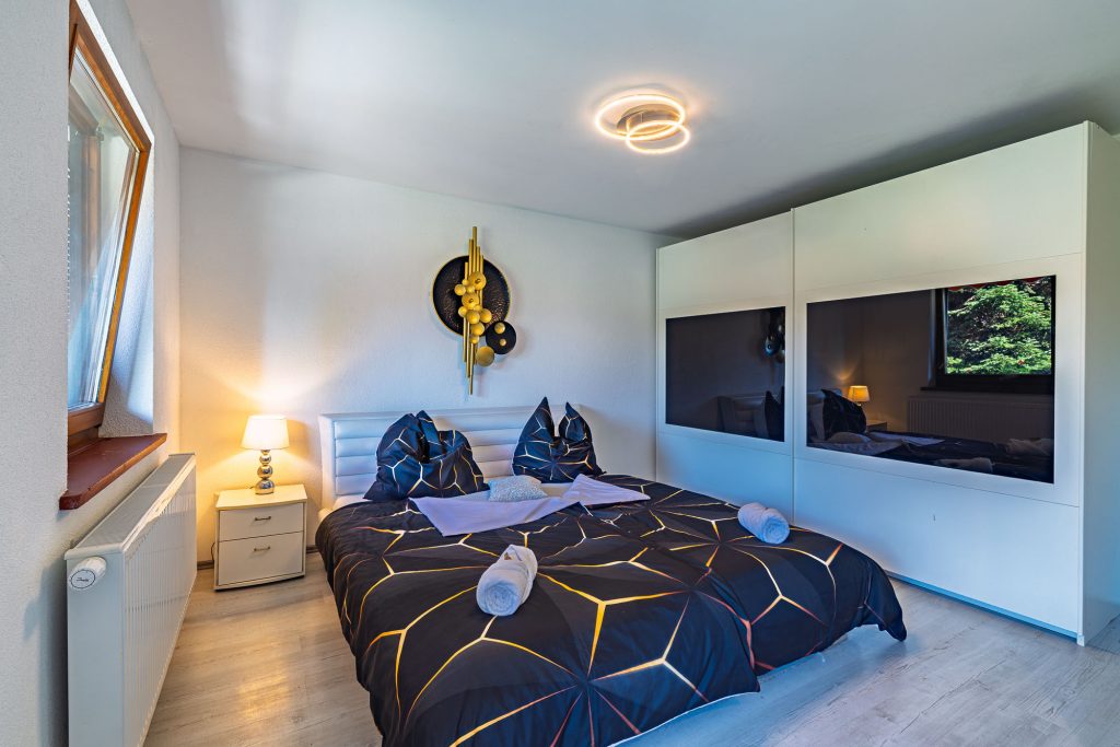 Schwalbenweg-Schlafzimmer-Obergeschoss