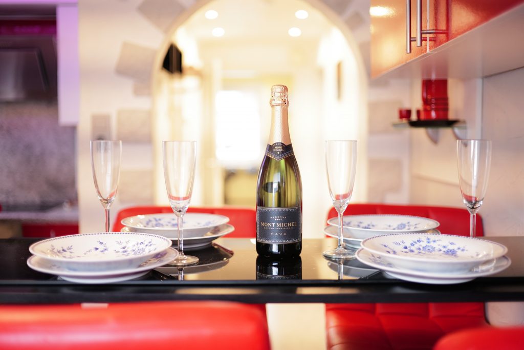 Siedlung-Kueche-Essbereich